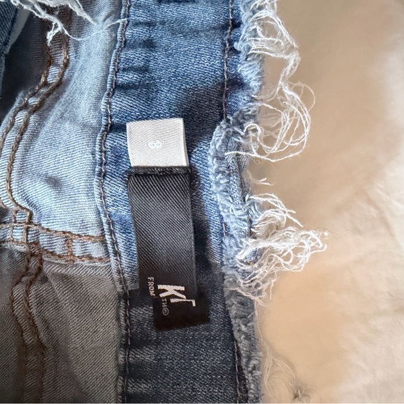 Distressed KUT Light Blue Women's Jeans - Picture 3 of 5